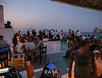 Отель Raya Панарея
